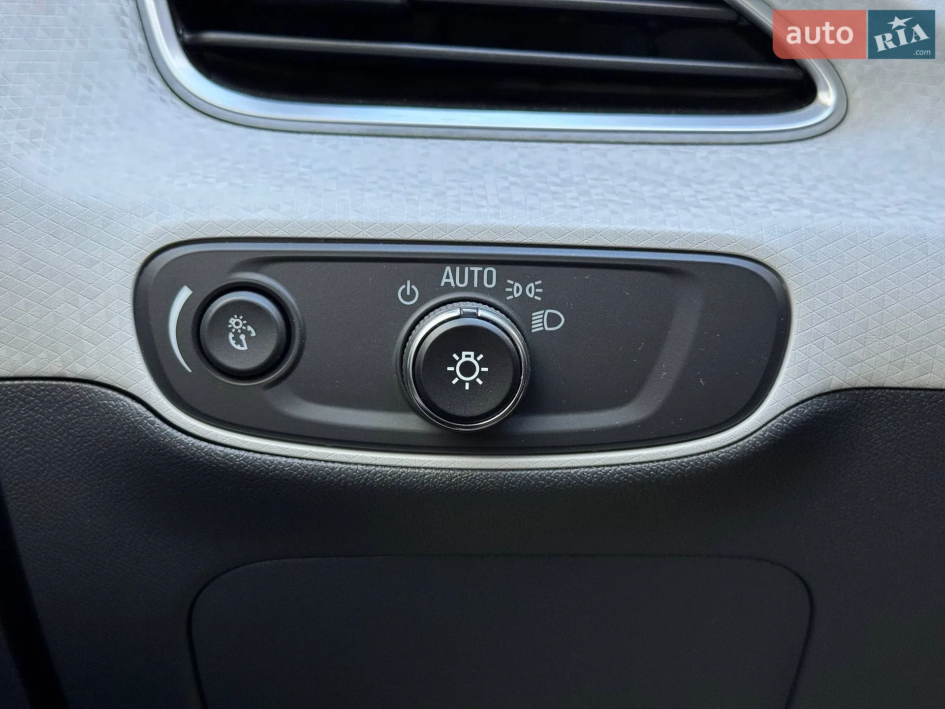 2020 Chevrolet Bolt EUV - мініатюра 21