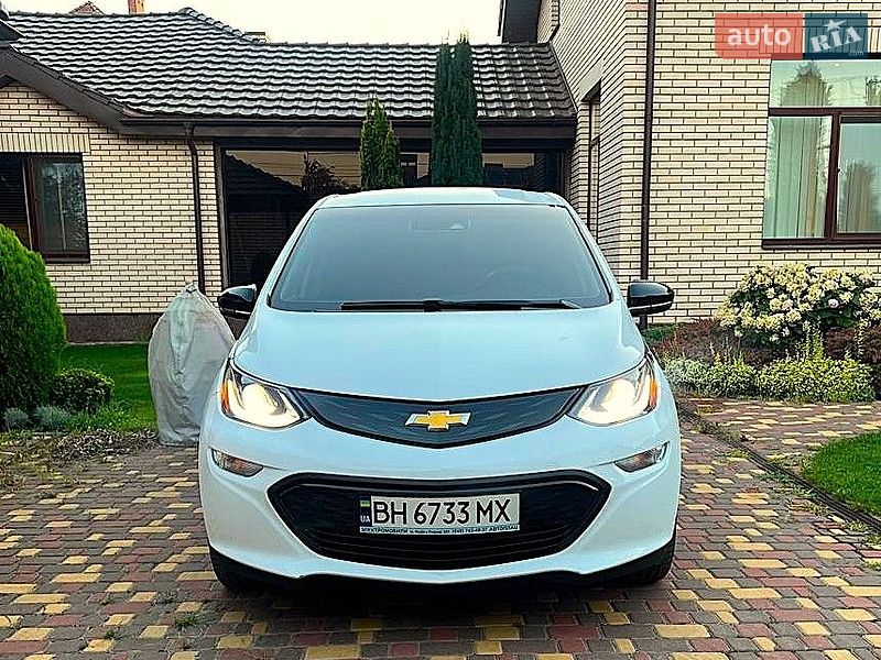 Хэтчбек Chevrolet Bolt EV 2019 в Фонтанке