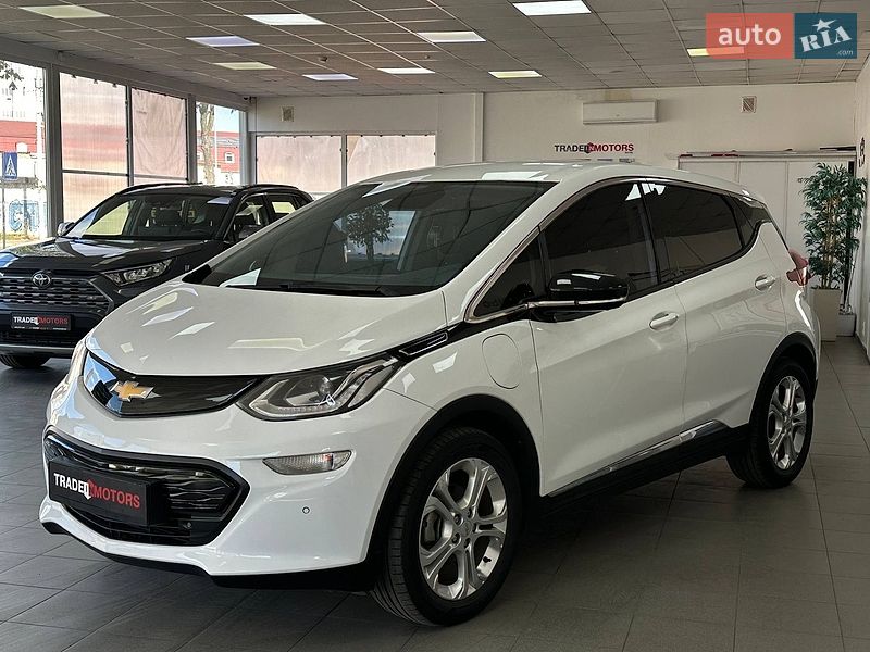 Хэтчбек Chevrolet Bolt EV 2017 в Киеве