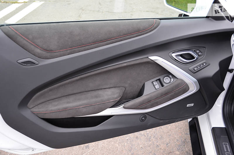 Купе Chevrolet Camaro 2017 в Києві фото 33 Купе Chevrolet Camaro 2017 в Києві