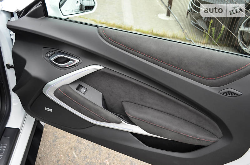 Купе Chevrolet Camaro 2017 в Києві фото 39 Купе Chevrolet Camaro 2017 в Києві