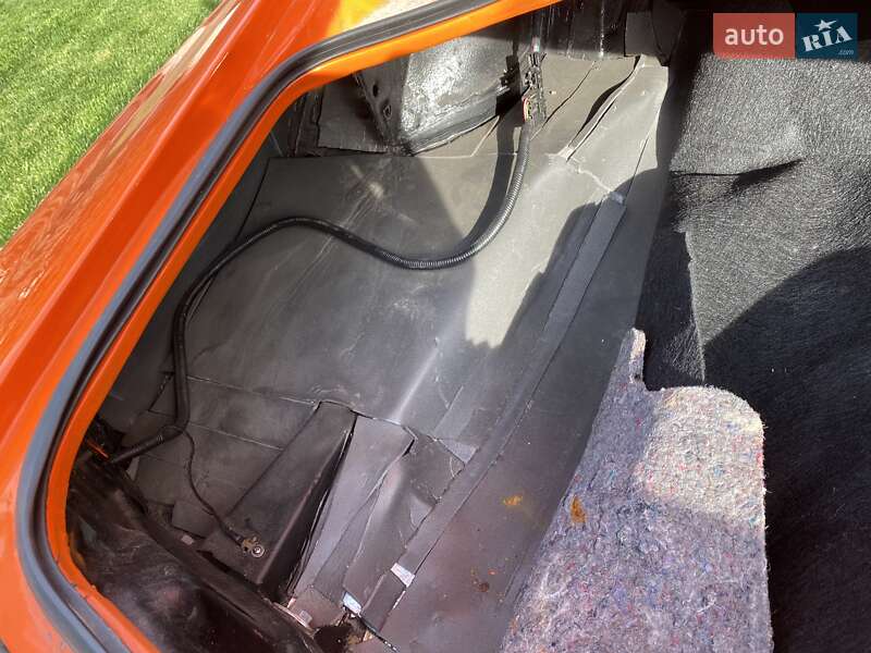 Купе Chevrolet Camaro 1984 в Києві фото 16 Купе Chevrolet Camaro 1984 в Києві