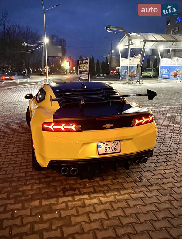 Купе Chevrolet Camaro 2017 в Заставній