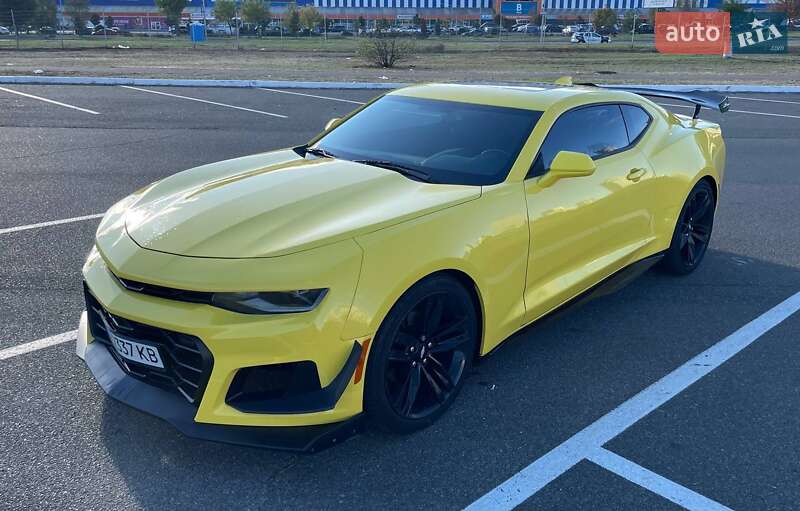 Купе Chevrolet Camaro 2017 в Киеве фото 2 Купе Chevrolet Camaro 2017 в Киеве