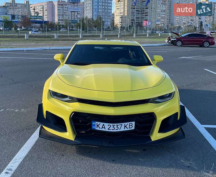 Купе Chevrolet Camaro 2017 в Киеве фото 11 Купе Chevrolet Camaro 2017 в Киеве