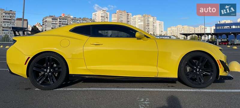 Купе Chevrolet Camaro 2017 в Киеве фото 5 Купе Chevrolet Camaro 2017 в Киеве