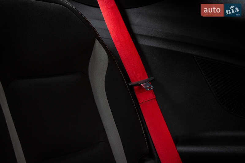 Купе Chevrolet Camaro 2019 в Львові