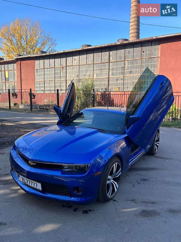 Купе Chevrolet Camaro 2013 в 