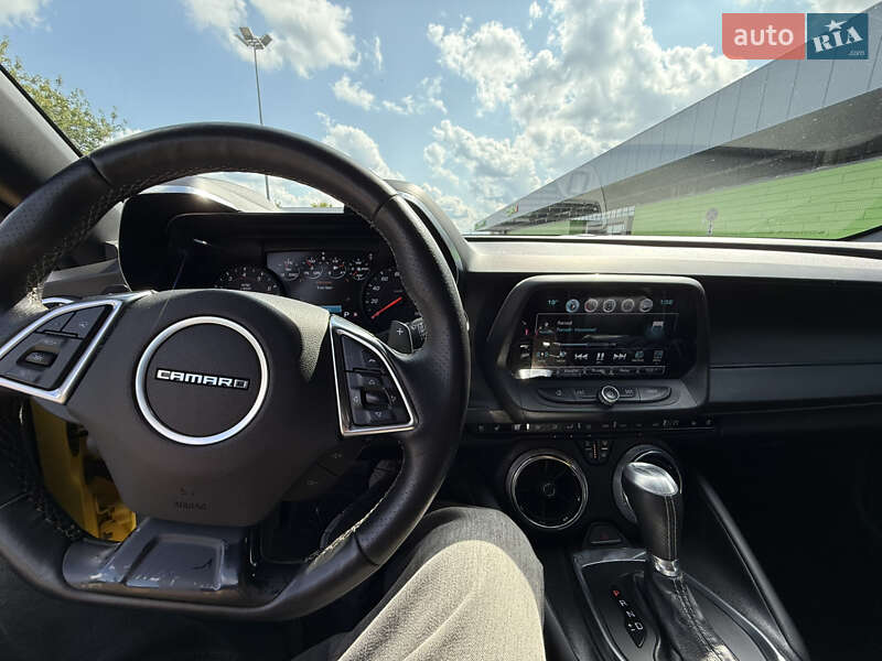 Купе Chevrolet Camaro 2016 в Києві фото 29 Купе Chevrolet Camaro 2016 в Києві