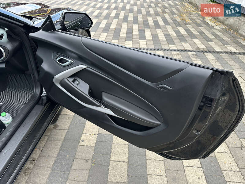 Кабриолет Chevrolet Camaro 2020 в Сваляве