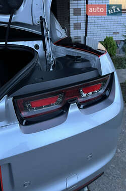 Купе Chevrolet Camaro 2012 в 
