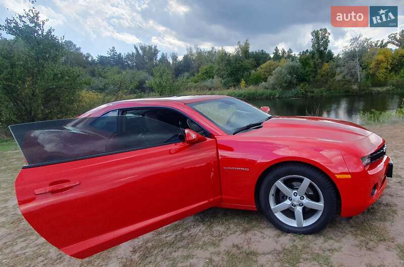 Купе Chevrolet Camaro 2011 в Дніпрі