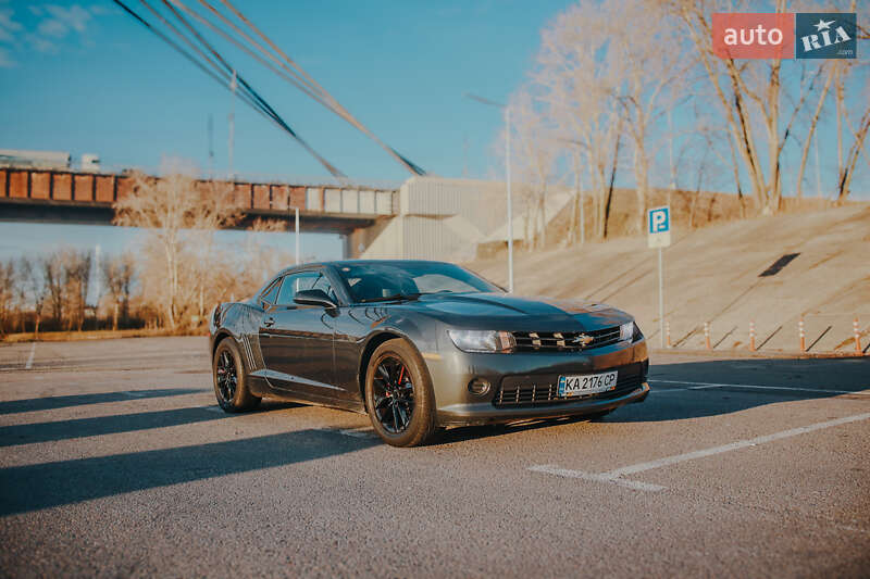 Купе Chevrolet Camaro 2015 в Киеве