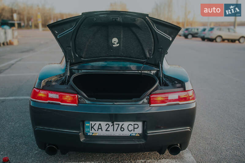 Купе Chevrolet Camaro 2015 в Киеве