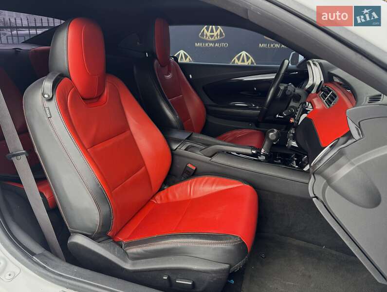 Купе Chevrolet Camaro 2015 в Киеве