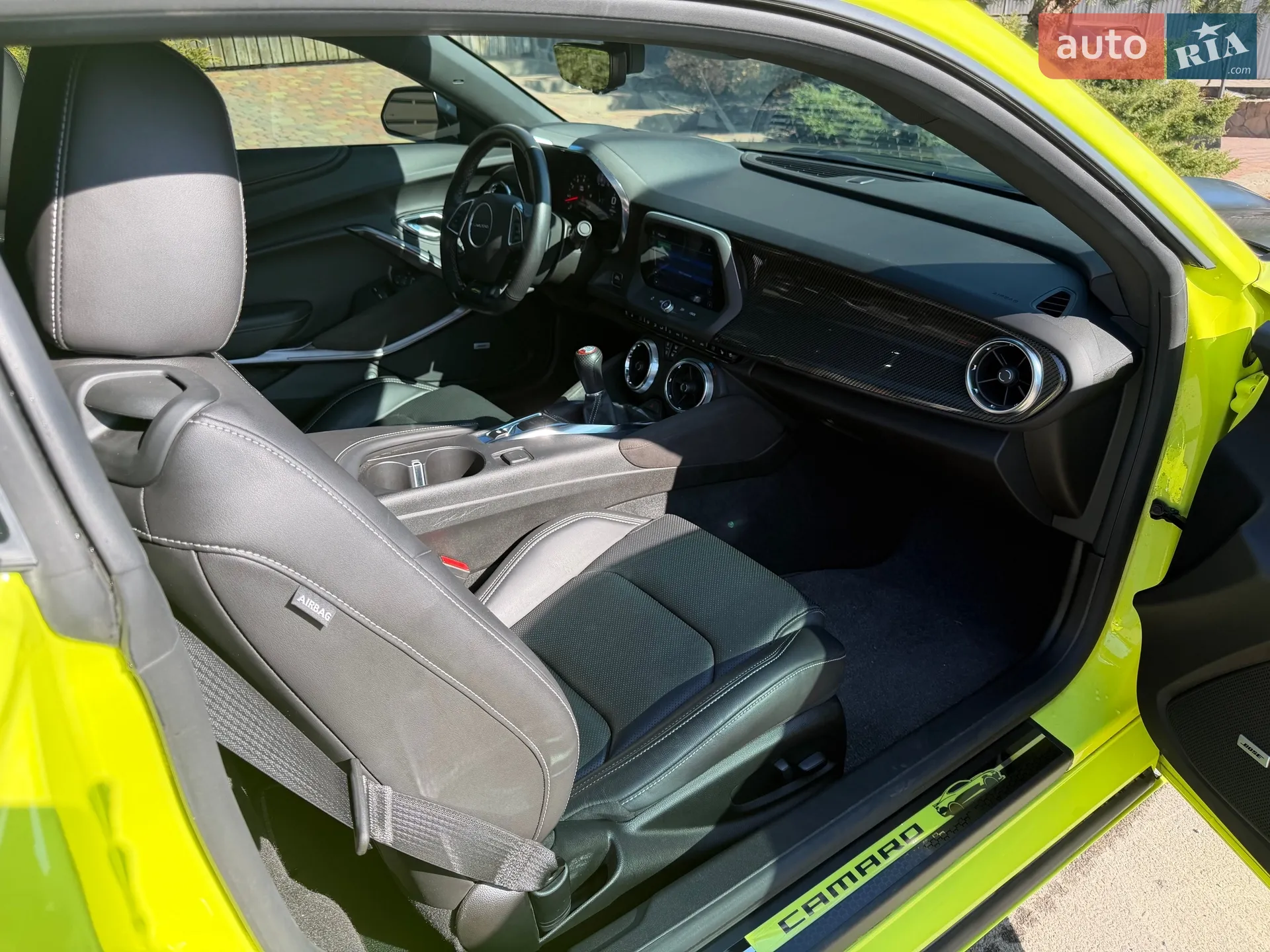 2021 Chevrolet Camaro - мініатюра 25