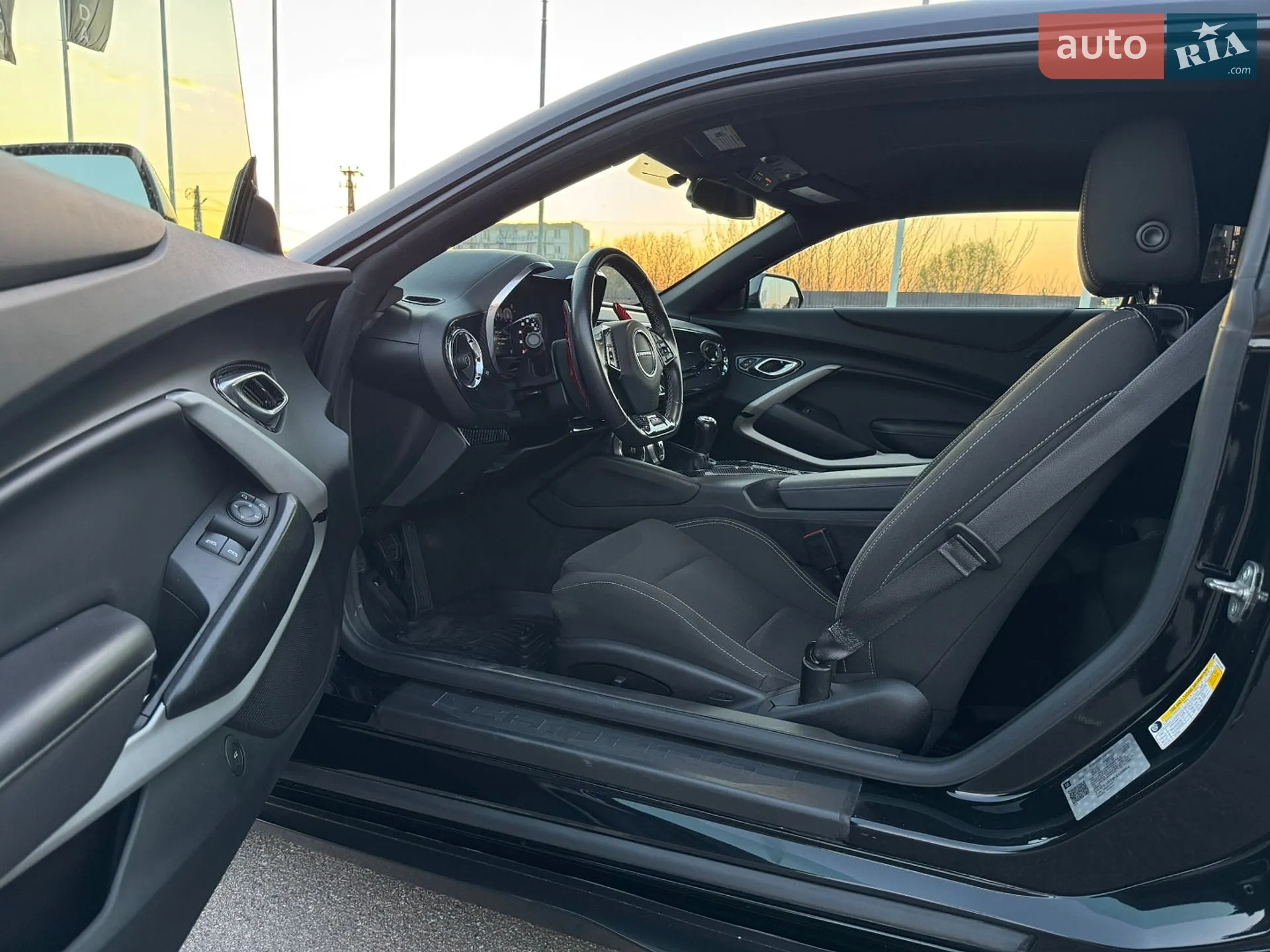 2018 Chevrolet Camaro - мініатюра 14