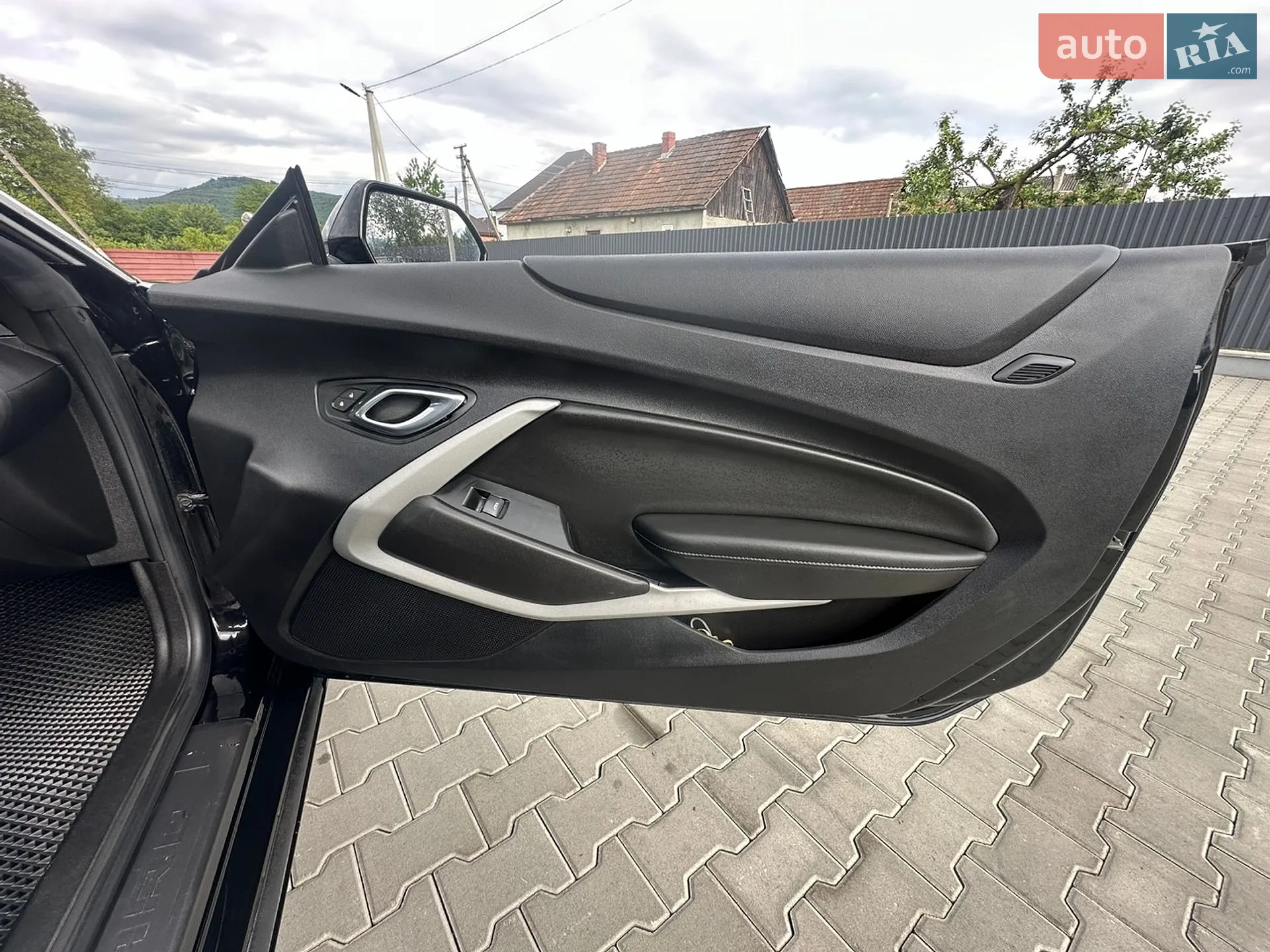 2019 Chevrolet Camaro - мініатюра 18