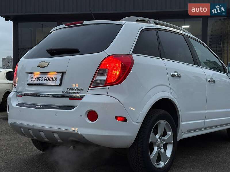 Внедорожник / Кроссовер Chevrolet Captiva Sport 2014 в Киеве