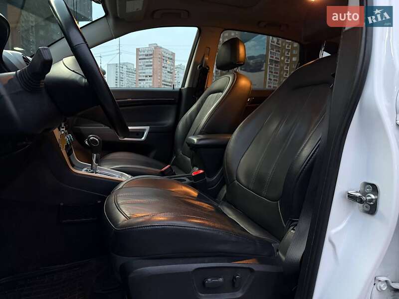 Внедорожник / Кроссовер Chevrolet Captiva Sport 2014 в Киеве