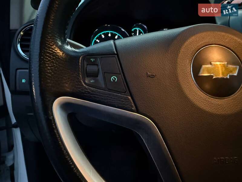Внедорожник / Кроссовер Chevrolet Captiva Sport 2014 в Киеве