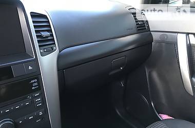 Позашляховик / Кросовер Chevrolet Captiva 2010 в 