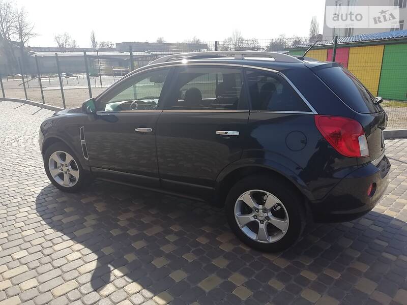 Позашляховик / Кросовер Chevrolet Captiva 2014 в Вінниці