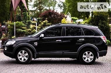 Позашляховик / Кросовер Chevrolet Captiva 2008 в 