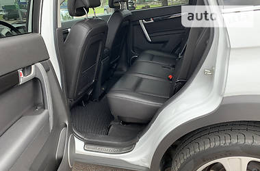 Позашляховик / Кросовер Chevrolet Captiva 2012 в 