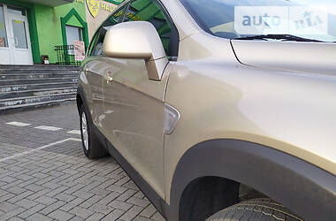 Позашляховик / Кросовер Chevrolet Captiva 2008 в 
