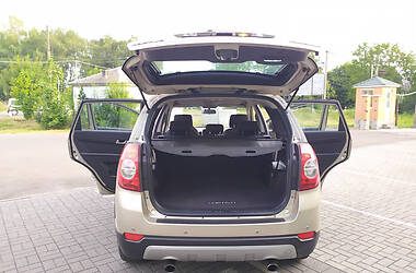 Позашляховик / Кросовер Chevrolet Captiva 2008 в 