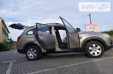 Позашляховик / Кросовер Chevrolet Captiva 2008 в 