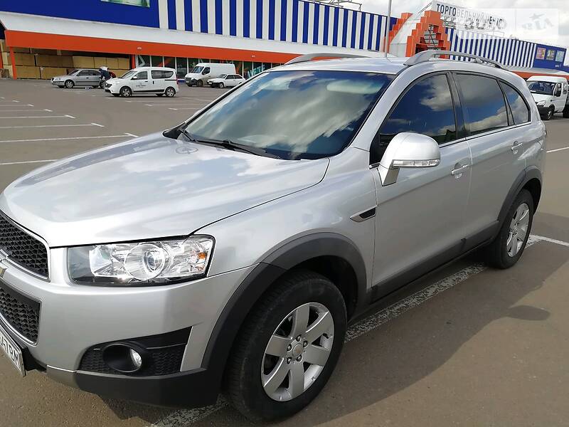 Позашляховик / Кросовер Chevrolet Captiva 2012 в Харкові