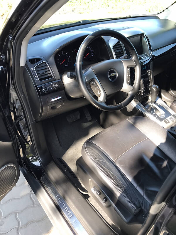 Внедорожник / Кроссовер Chevrolet Captiva 2011 в Сокале