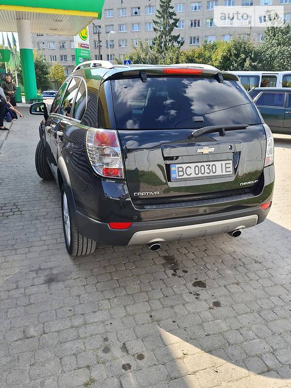 Внедорожник / Кроссовер Chevrolet Captiva 2011 в Сокале