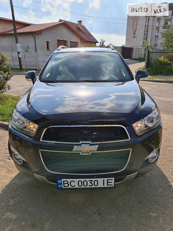 Внедорожник / Кроссовер Chevrolet Captiva 2011 в Сокале
