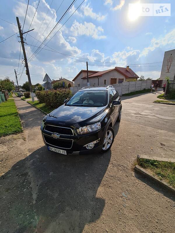 Внедорожник / Кроссовер Chevrolet Captiva 2011 в Сокале