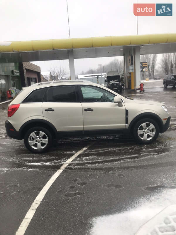 Внедорожник / Кроссовер Chevrolet Captiva 2014 в Киеве