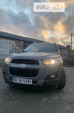 Позашляховик / Кросовер Chevrolet Captiva 2011 в Львові