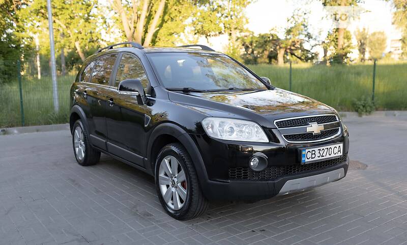 Позашляховик / Кросовер Chevrolet Captiva 2008 в Києві
