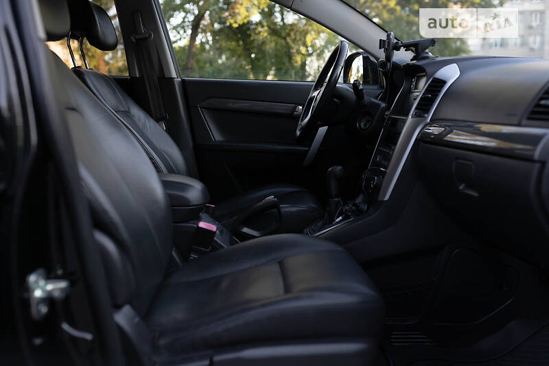 Позашляховик / Кросовер Chevrolet Captiva 2008 в Києві