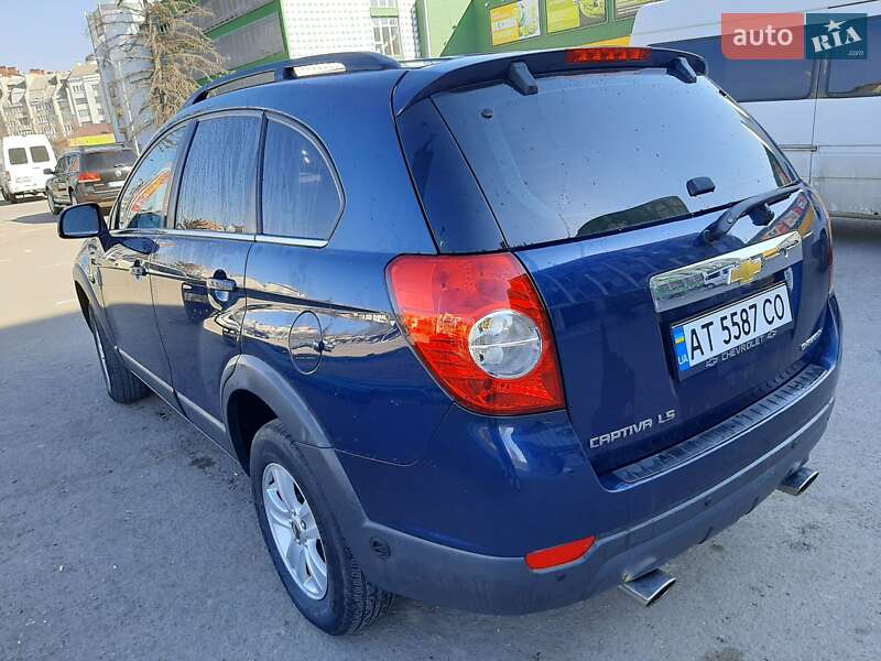 Позашляховик / Кросовер Chevrolet Captiva 2010 в Івано-Франківську