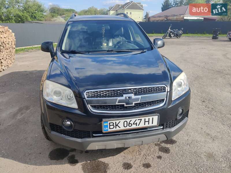 Внедорожник / Кроссовер Chevrolet Captiva 2009 в Демидовке