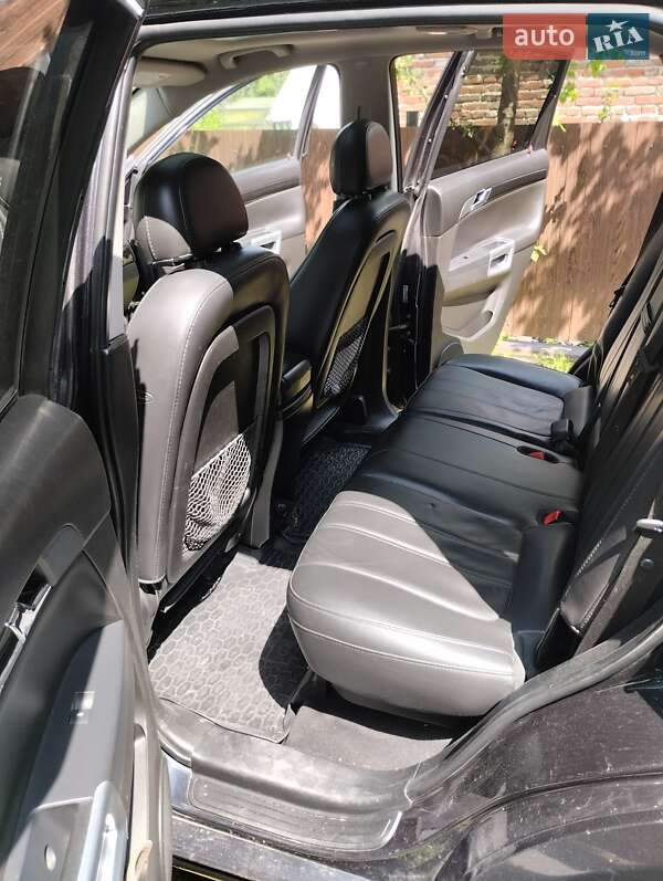 Внедорожник / Кроссовер Chevrolet Captiva 2014 в Хмельнике
