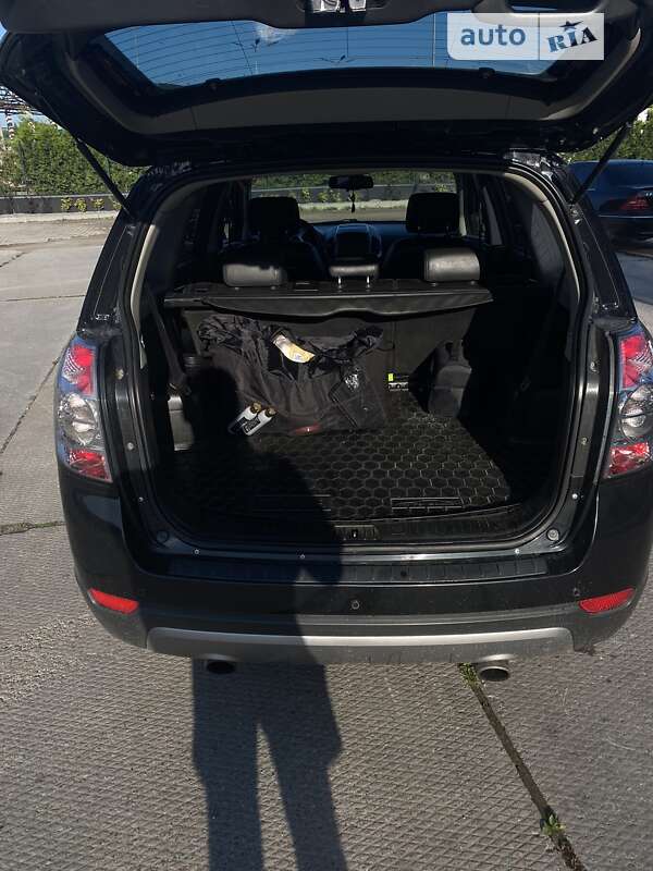 Внедорожник / Кроссовер Chevrolet Captiva 2011 в Львове