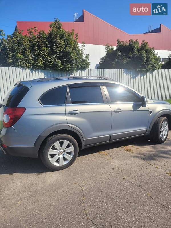 Внедорожник / Кроссовер Chevrolet Captiva 2010 в Полтаве