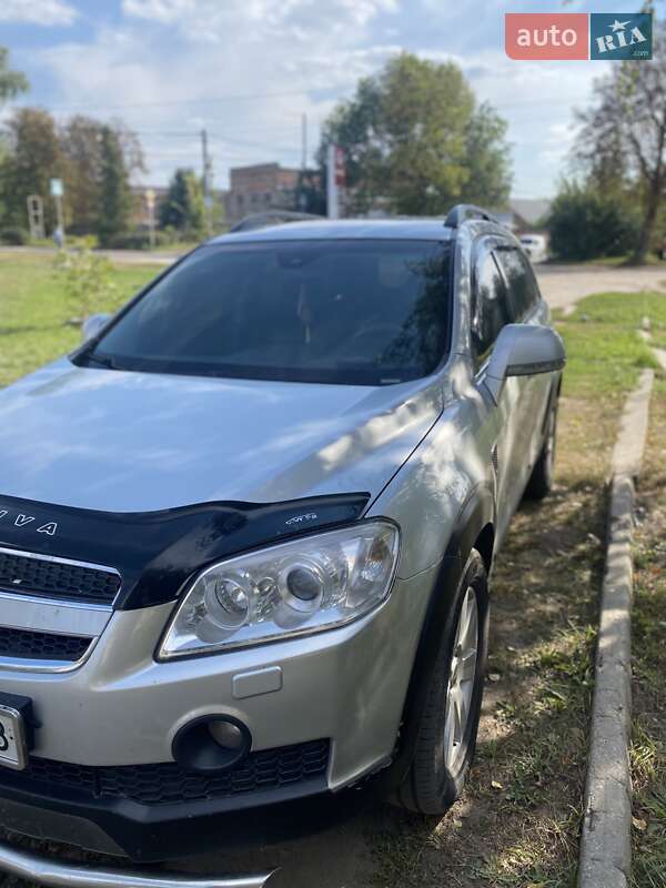 Позашляховик / Кросовер Chevrolet Captiva 2010 в Глухові