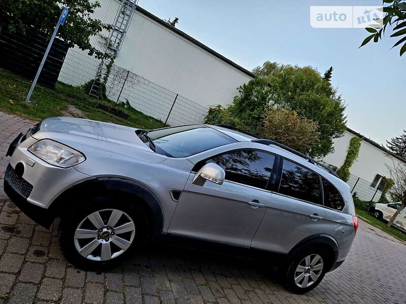 Позашляховик / Кросовер Chevrolet Captiva 2008 в Умані