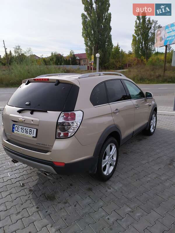Позашляховик / Кросовер Chevrolet Captiva 2012 в Чернівцях