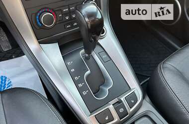 Внедорожник / Кроссовер Chevrolet Captiva 2012 в 